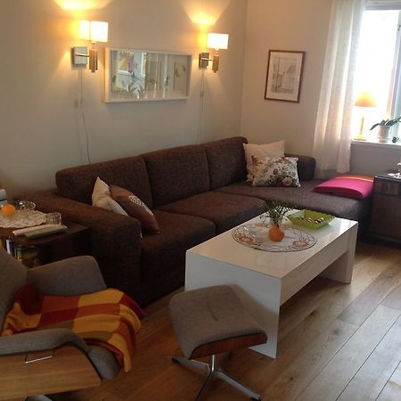 Mandal Privat Rom Og Husutleie Buitenkant foto