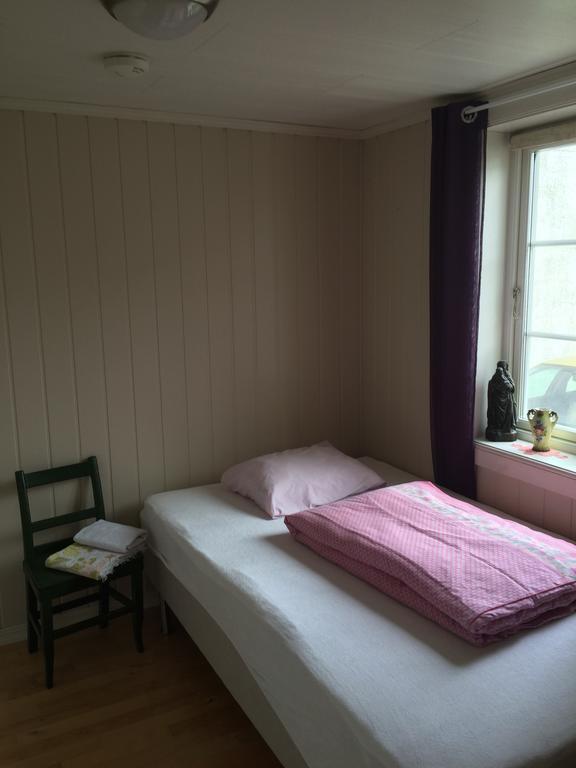 Mandal Privat Rom Og Husutleie Buitenkant foto